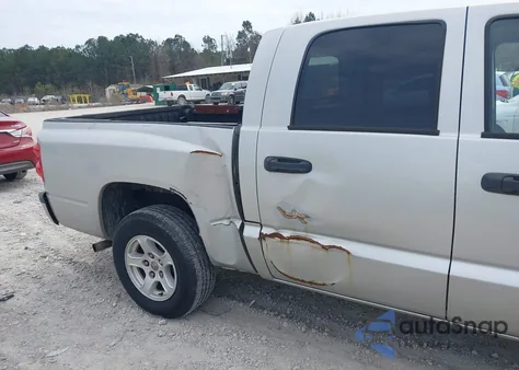 2005 Dodge Dakota Slt z USA, uszkodzony, nr VIN 1D7HE48K45S319081